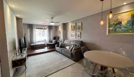 Casa com 3 quartos à venda ou para locação em Marapé - SP