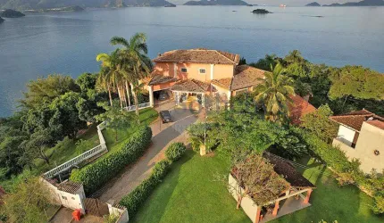 Casa com 5 quartos à venda em Mangaratiba - RJ