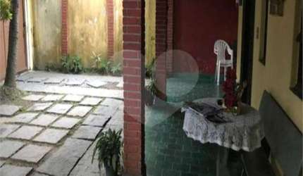 Casa com 12 quartos à venda em Maitinga - SP