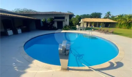 Casa com 8 quartos à venda ou para locação em Jardim Acapulco - SP