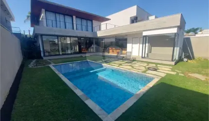 Casa com 5 quartos à venda em Jardim Acapulco - SP