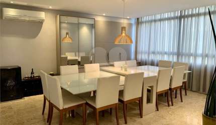 Apartamento com 4 quartos à venda em Boqueirão - SP