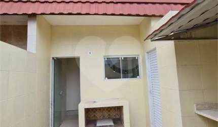 Condomínio com 2 quartos à venda em Mirim - SP