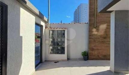 Casa de vila com 2 quartos para locação em Canto Do Forte - SP