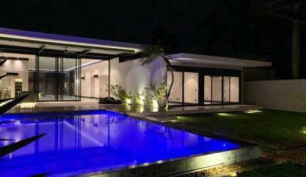 Casa com 6 quartos à venda em Jardim Acapulco - SP