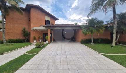 Casa com 5 quartos à venda ou para locação em Jardim Acapulco - SP