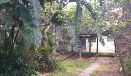 Terreno - são 330m² com 12,5 de frente por 23,5 de fundos próximo do Shopping taboão