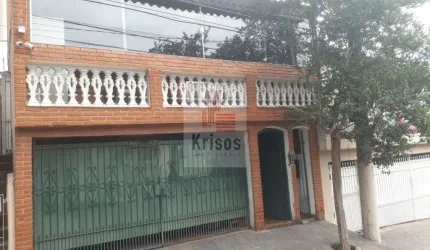 Espaçoso Sobrado com 5 Dormitórios no Jaguaré!
