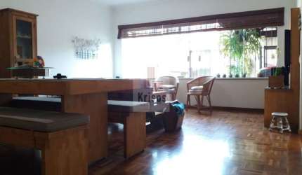 Sobrado maravilhoso no Jardim Bonfiglioli com ótimo quintal!