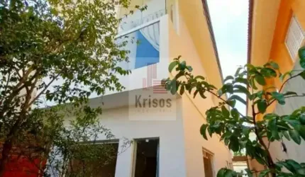 Sobrado em bolsão residencial com 3 dormitórios e 4 vagas no City Bussocaba !!!