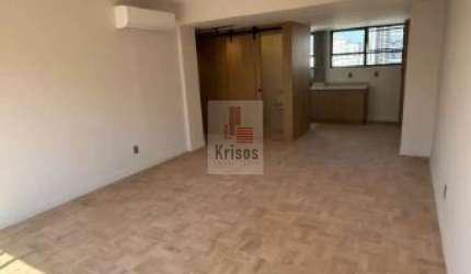 Apartamento de Alto Padrão  94m² , 3 Suítes , Totalmente Reformado , A 100m da Faria Lima !!!