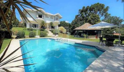 Linda Casa Clássica no Condomínio Palos Verdes ? Luxo e Conforto em Harmonia!