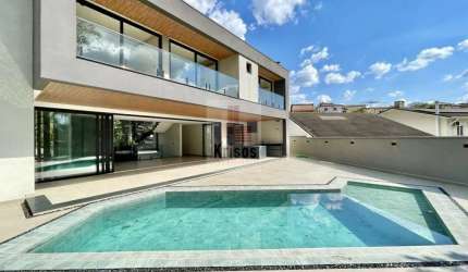 Casa Moderna de Alto Padrão - Zero Km!