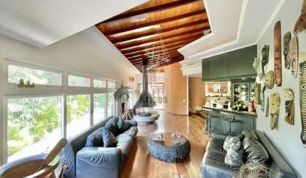 Linda Casa Exclusiva no Residence Park - Venha Conhecer!