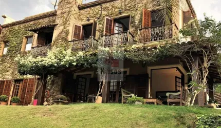 Encantadora Casa de Campo Rústica: Uma Joia Com Personalidade e Conforto!