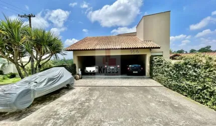 Deslumbrante Casa Rústica Contemporânea - Um Refúgio de Natureza e Conforto!