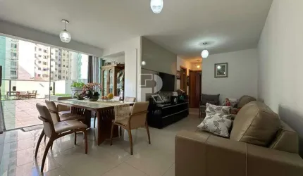 Apartamento com ampla área privativa no Lourdes À VENDA.