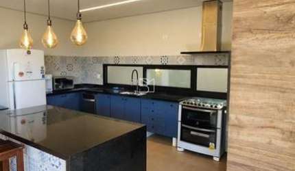 Sobrado Belvedere 2 com 4 Quartos, Energia Solar, Móveis Planejados, com piscina