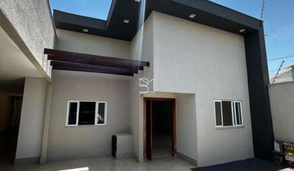 Casa  Com 3 Quatos 1 suite, Moveis Planejados, 4 Vagas de Carros, Energia Solar.