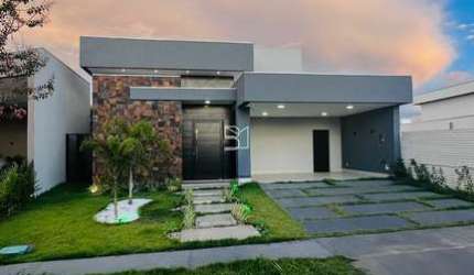 Casa Térrea Florais da Mata, 3 Suítes 1 Closet, Lavanderia, Piscina, 4 garagens