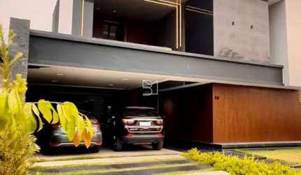 Casa Sobrado, 3 Suites Com Closet, Moveis Planejados, Lavanderia Lavabo, Piscina