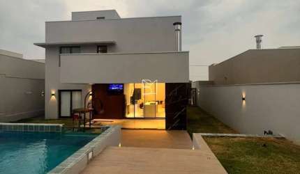 Sobrado no florais do Valle, 3 Suites, Lavanderia, Escritorio, Piscina, Lavabo
