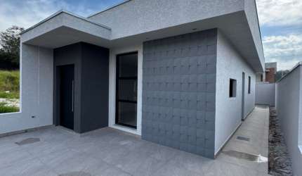 Linda casa em Condomínio Cajamar