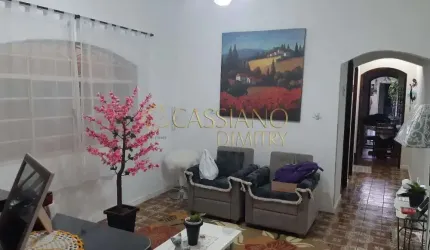 Sobrado à venda de 163m² | 03 dormitórios, sendo 01 suíte e 02 vagas de garagem | Vila Tesouro - São José do Campos |