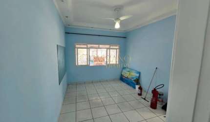 Casa comercial para locação de 170m² | 06 salas, 06 banheiros e 02 vagas de garagem | Centro - São José dos Campos |