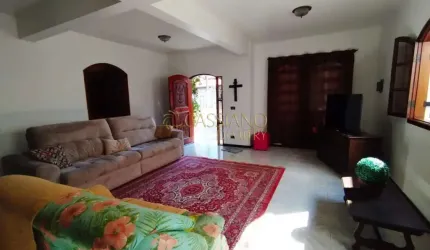 Sobrado com edícula à venda de 327m² | 04 dormitórios, 02 suítes e 04 vagas de garagem | Jardim das Indústrias - São José dos Campos |