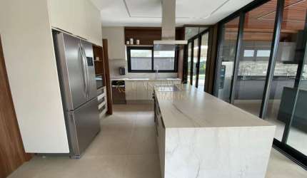 Sobrado à venda de 645,70m² | 04 dormitórios, sendo todos suítes e 04 vagas de garagem | Condomínio Mirante do Vale - Jacareí |