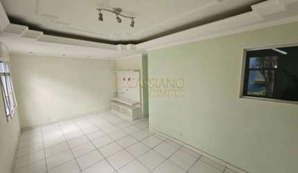 Sobrado à venda de 130m² | 03 dormitórios, sendo 01 suíte e 02 vagas de garagem | Condomínio Village de France - Jardim Santa Maria | Jacareí |
