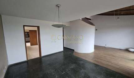 Sobrado à venda de 393m² | 03 dormitórios, sendo 01 suíte e 03 vagas de garagem | Jardim Esplanada - São José dos Campos |