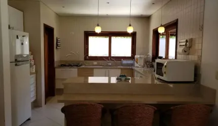 Casa Assobradada à venda de 235m² | 04 dormitórios, sendo suítes e 04 vagas de garagem |  Portal da Olaria - São Sebastião |