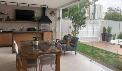 Sobrado à venda de 307m² | 05 dormitórios, sendo suítes e 04 vagas de garagem | Condomínio Sunset Park - Jardim Aquarius | São José dos Campos |