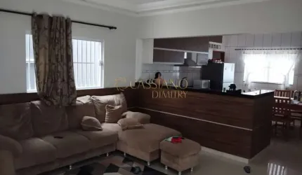 Casa térrea à venda de 170m² | 03 dormitórios, sendo 01 suíte e 04 vagas de garagem | Parque Interlagos - São José dos Campos |