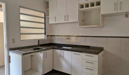 Sobrado para locação e venda de 92m² | 03 dormitórios, sendo 01 suíte e 02 vagas de garagem | Campo del Fiori - Urbanova | São José dos Campos |