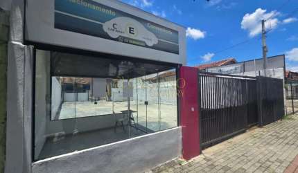 Ponto comercial para locação de 74 m² | 01 banheiro e 05 vagas de garagem | Vila Ema - São José dos Campos |
