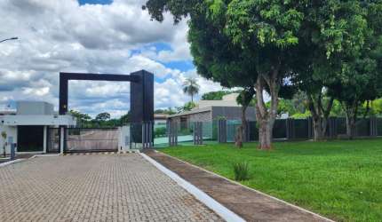 -Venda lote Park way QUADRA 5, LOTE PARK WAY MELHOR LOCALIZAÇÃO ACEITA FINANCIAMENTO