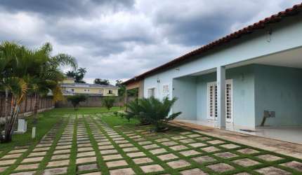 -Excelente Casa Térrea 4 quartos 3 suítes localização privilegiada no Park Way