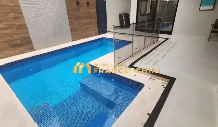 VENDA - CASA com 272m2 - CONDOMÍNIO FECHADO - 04 SUÍTES - URBANOVA