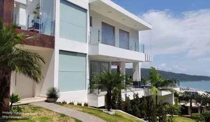 Casa no Condomínio Panorâmico em Bombinhas.