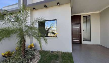 Sala com pé-direito alto, Cozinha moderna com churrasqueira, 98m²