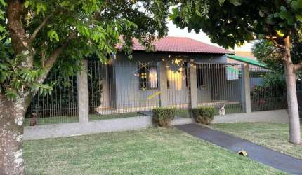 Casa à venda em Marechal Cândido Rondon, Flórida, com 3 quartos, 147m²