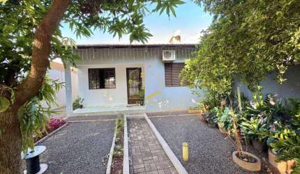 Casa à venda, bairro São Francisco - 3 quartos, 140m²