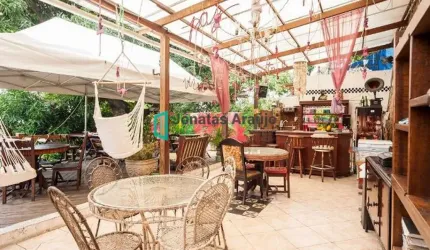 Casa com mais de 500m² em Santa Teresa.