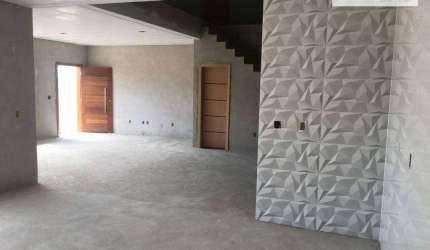 EXCELENTE SOBRADO ALTO PADRÃO