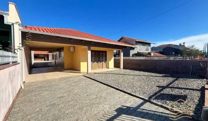 Casa 3 quartos e suíte no Centro de Balneário Barra do Sul