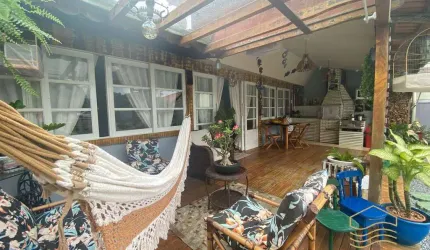 Casa AVERBADA 3 dormitórios 270m do mar- Balneário Barra do Sul-SC-Salinas