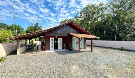 Chácara com 2 casas - Bairro Pinheiros, Balneário Barra do Sul.